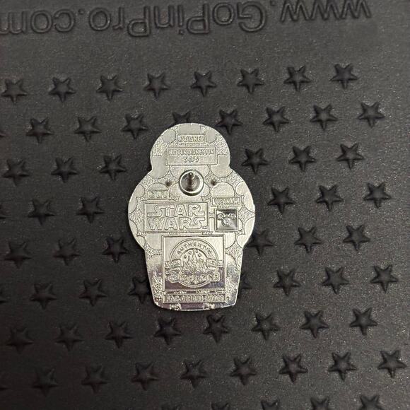 Disney Parks 2025 Hidden Mickey Wave B Pin Star Wars BB8 Cupcake - Picture 2 of 2